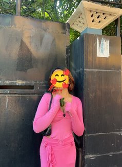 Deepika Gurung - Intérprete de adultos in Kathmandu Photo 1 of 7