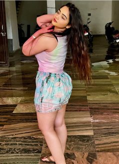 Deepika - puta in Kolkata Photo 2 of 2
