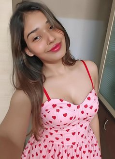 Aditi - escort in Kolkata Photo 3 of 4