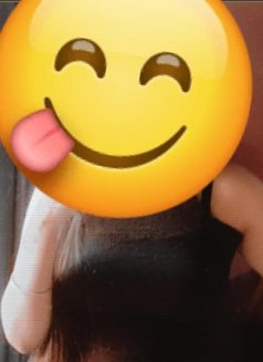 Deepika - puta in New Delhi Photo 2 of 2