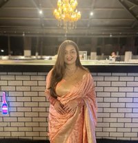 Deepika - escort in Reunion