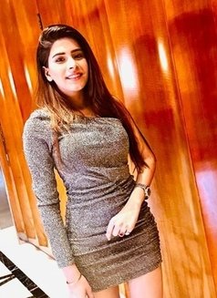 Deepika Indian Teen - escort in Dubai Photo 1 of 8