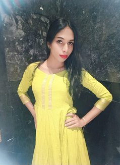 Roshini sexy doll - Transsexual escort in Bangalore Photo 12 of 20