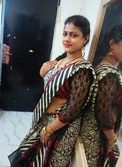 Deepika South Indian Gorgeous (Gfe) - puta in Abu Dhabi Photo 1 of 9