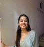 Deepika Vip Escort Service - puta in Hyderabad Photo 1 of 1