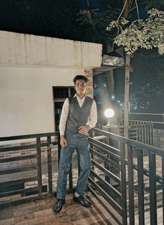 Deepmoni Deka - Male escort in New Delhi Photo 1 of 1