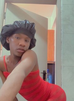 Deepqueen - Transsexual escort in Nairobi Photo 4 of 5