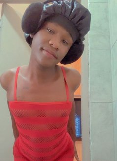 Deepqueen - Transsexual escort in Nairobi Photo 5 of 5