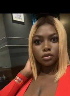 Deepthroat Lucy - puta in Dubai Photo 7 of 7