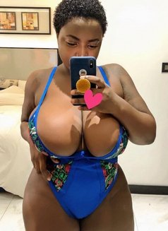 Deepthroat Lucy - puta in Dubai Photo 5 of 7