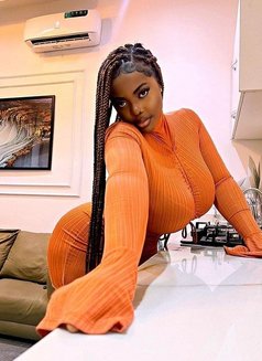 Deepthroat Lucy - puta in Dubai Photo 6 of 8