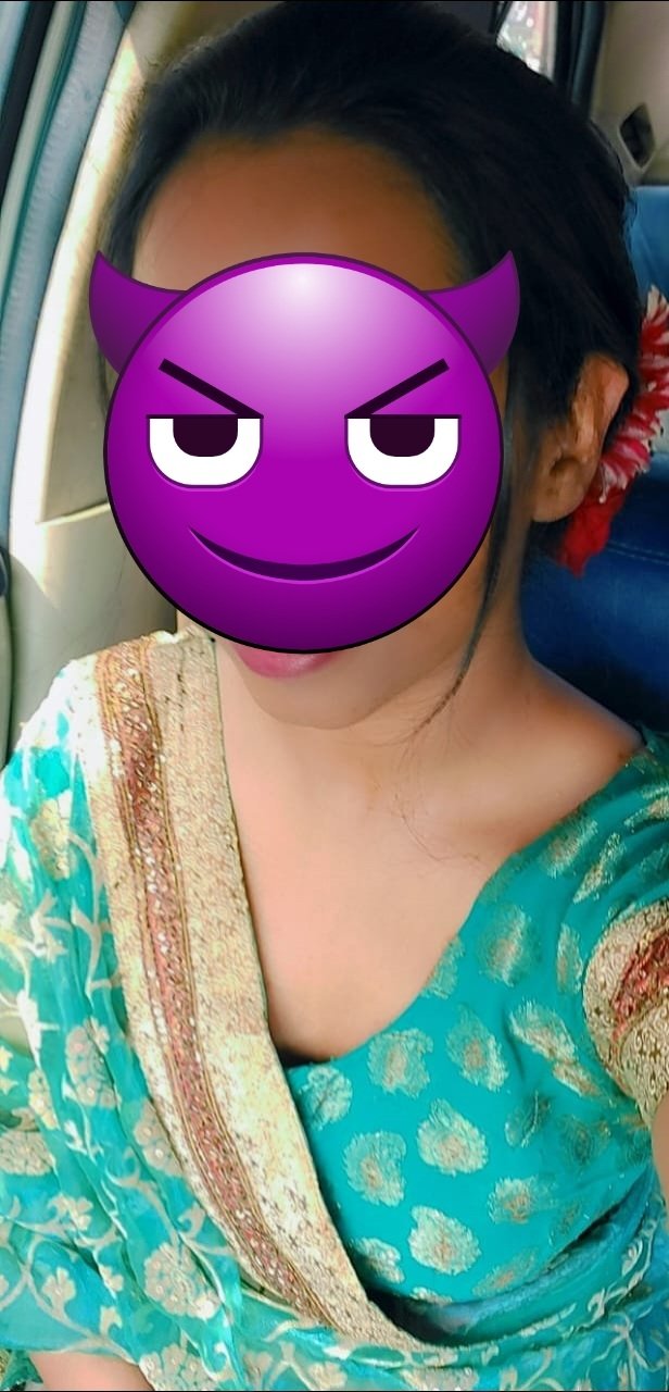 Deepthroat Queen[read Profile], Indian escort in New Delhi