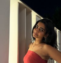 Deepti - puta in Hyderabad