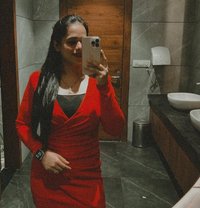 Deepti Sharma - puta in Sharjah Photo 8 of 8