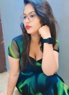 Deepti Trustable And Genuine - puta in Gurgaon Photo 3 of 7