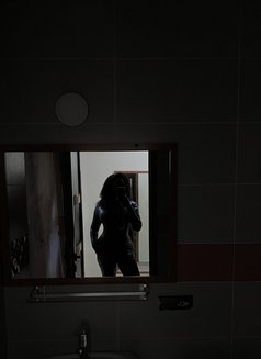 Déesse Khee, Dominatrice Abidjan BDSM - Dominadora in Abidjan Photo 4 of 10