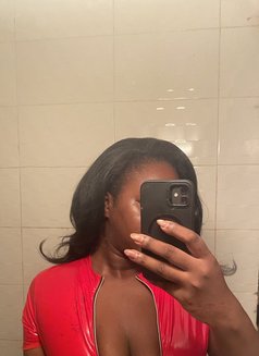 Déesse Khee, Dominatrice Abidjan BDSM - Dominadora in Abidjan Photo 8 of 10