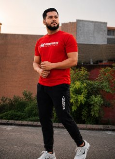 Defaulter9 - Acompañantes masculino in New Delhi Photo 3 of 6