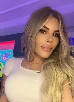 DEFNE Bal (20 cm XL) - Transsexual escort in İstanbul Photo 23 of 28