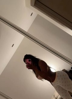 Dejah - puta in Dubai Photo 4 of 5