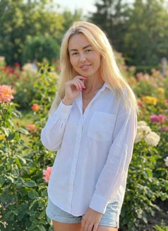 Deka - puta in Hong Kong Photo 1 of 7