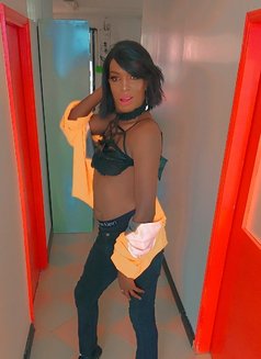 Deko Kush - Male escort in Nairobi Photo 8 of 11