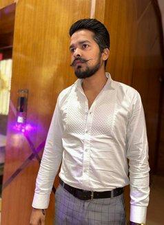 DELHI BOY Male Escort Profile - Male escort in New Delhi Photo 4 of 8