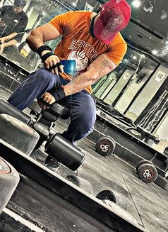 Delhi Elite Companion | Discreet & Luxe - Male escort in Noida Photo 16 of 20