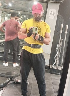 Delhi Male Escort | Couple fun friendly - Acompañantes masculino in New Delhi Photo 12 of 14