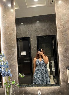 Delhi - escort in New Delhi Photo 1 of 6