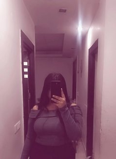 Delhi - escort in New Delhi Photo 6 of 6