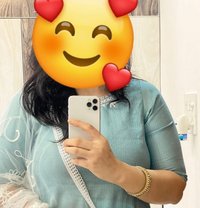 ANAL QUEEN MOUTH DISCHARGE - puta in New Delhi