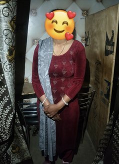 CAM/MEET PUNJABI BHABHII - escort in New Delhi Photo 1 of 16