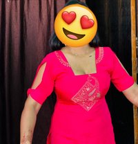 CAM/MEET PUNJABI BHABHII - escort in New Delhi