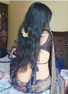 CAM/MEET PUNJABI BHABHII - escort in New Delhi Photo 9 of 16