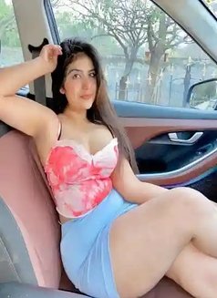 Delhi Escort 6000 Night Hand to Hand - puta in New Delhi Photo 2 of 4