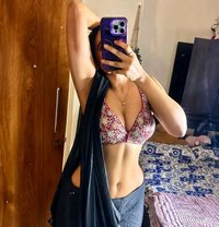 Sania Independent Girl - puta in New Delhi Photo 5 of 7