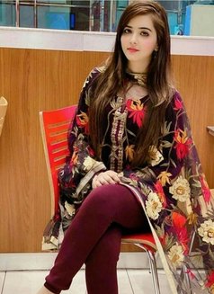Delhi High Profile Models Escort Service - puta in New Delhi Photo 2 of 2