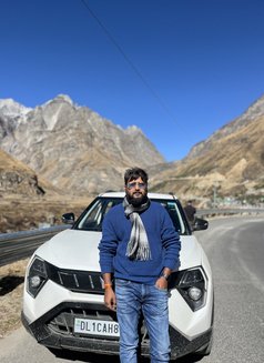Delhi independent men - Male escort in Noida Photo 2 of 3