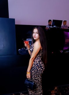 Riya Choudhary - puta in Jaipur Photo 8 of 8