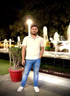 Delhi ka desi ghoda - Male escort in New Delhi Photo 4 of 6
