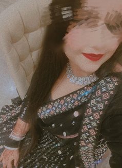 milf vanya cam with meet - puta in New Delhi Photo 11 of 24