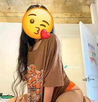 EXTRA HOT 20 YEARS VIRGIN - puta in New Delhi