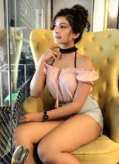 9654,88,5555 Independent girl Model call - puta in New Delhi Photo 2 of 3