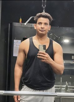 Delhiites Only for Few Days - Acompañantes masculino in Mumbai Photo 3 of 5