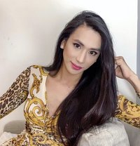 7.5 inch FUNCTIONAL BIGDICK - Transsexual escort in Dubai