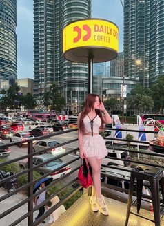 Della Anjelin - escort in Singapore Photo 9 of 10