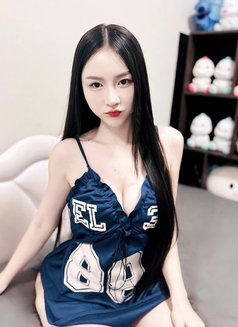 Della Available - puta in Jakarta Photo 5 of 5