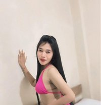 Della - escort in Bali