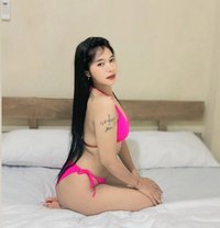 Della - escort in Bali Photo 14 of 14